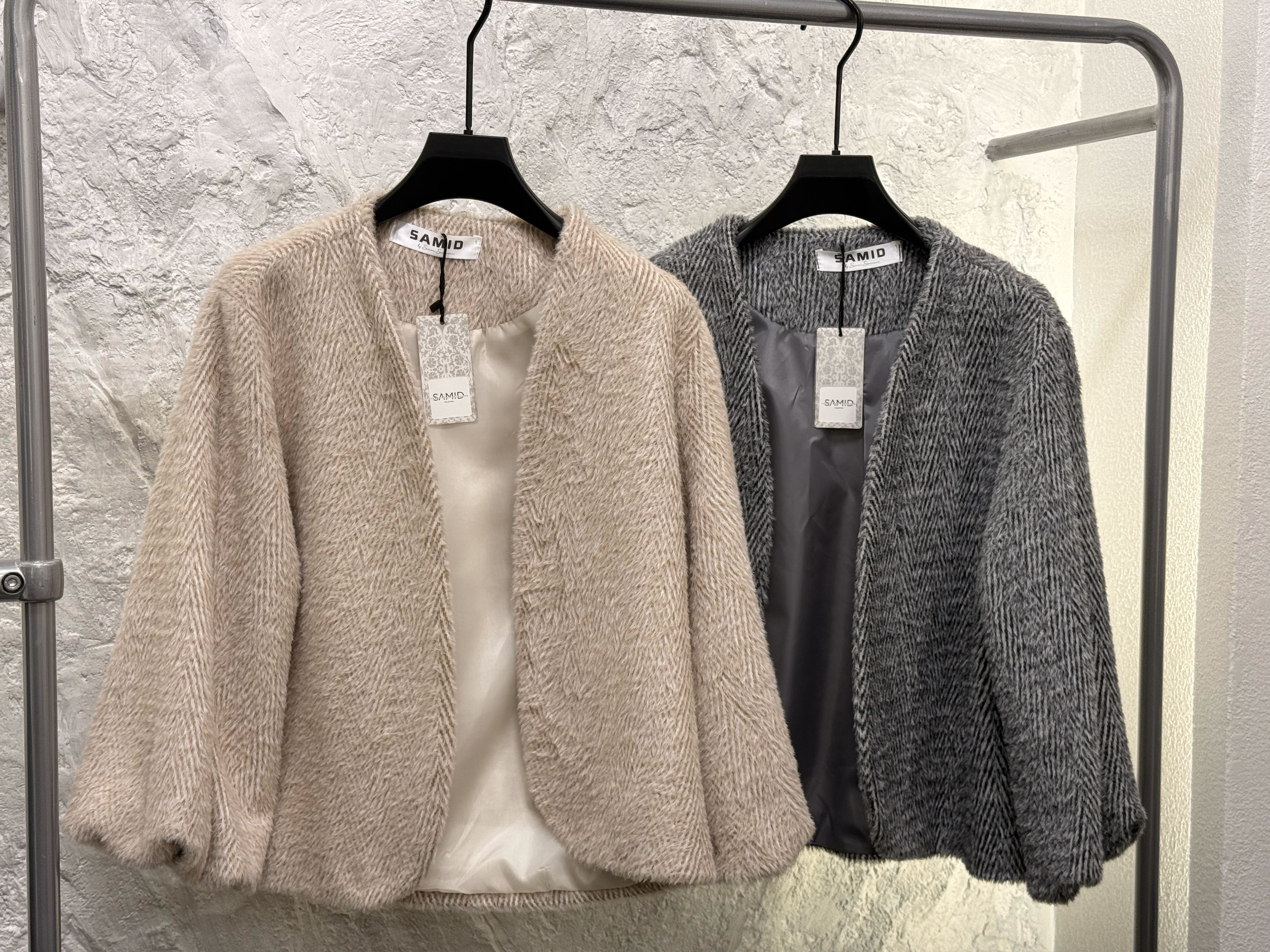 کت کراپ زنانه خز جناقی آستین پفکی (کد 435)